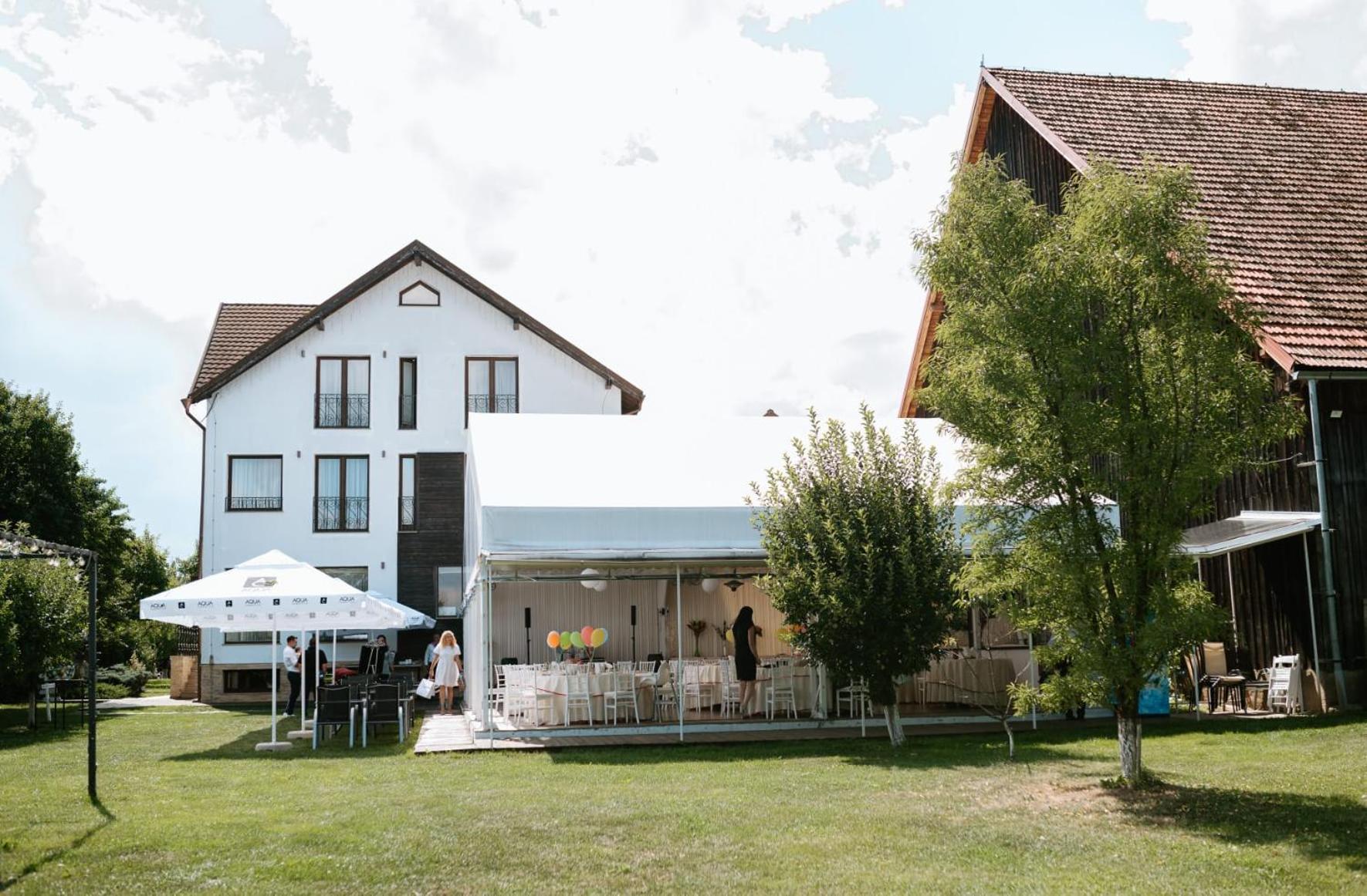 Hotel Stupina Braşov Exterior foto