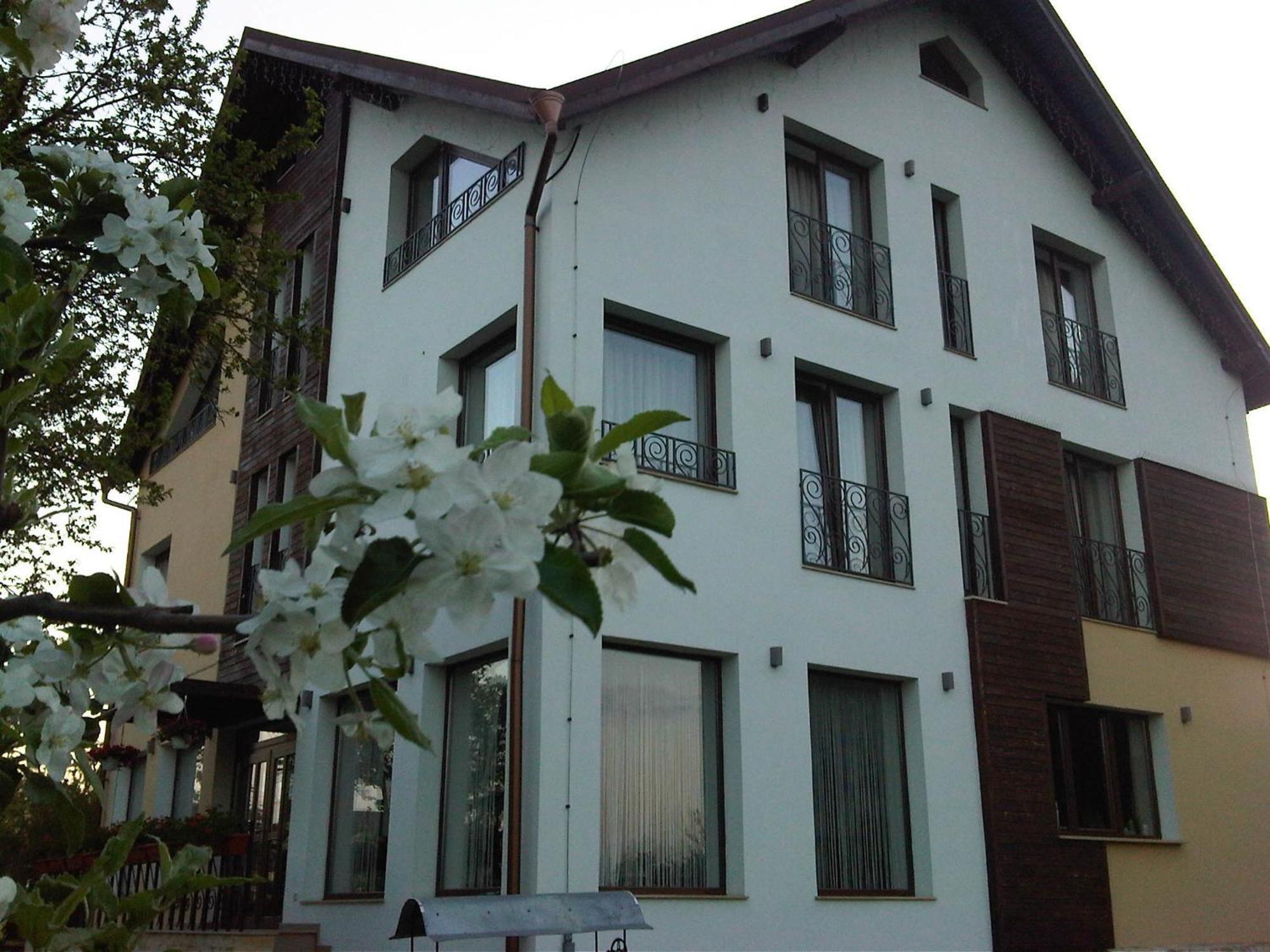 Hotel Stupina Braşov Exterior foto